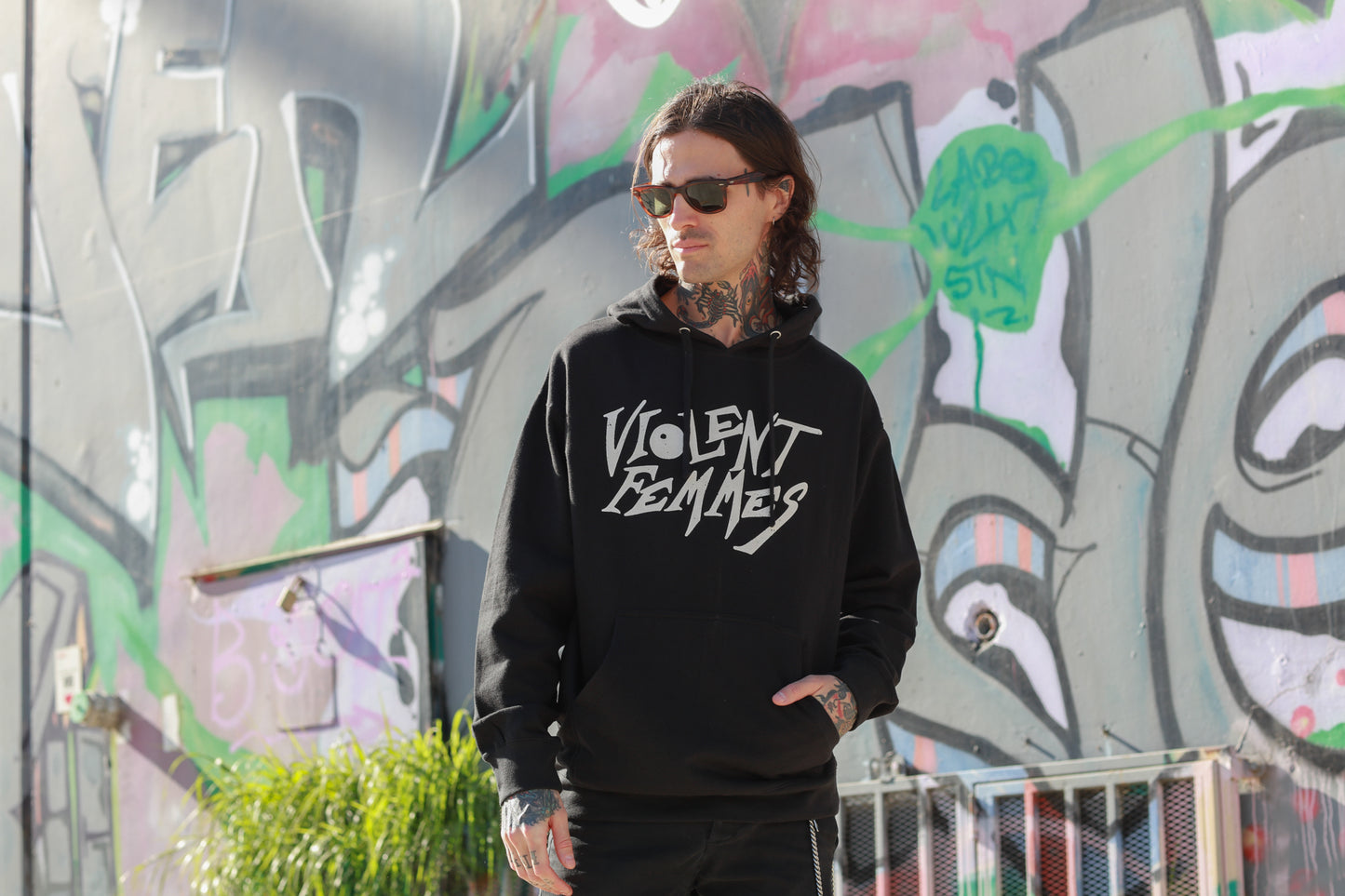 Distressed Stinky Logo Pullover Hoodie (Black)